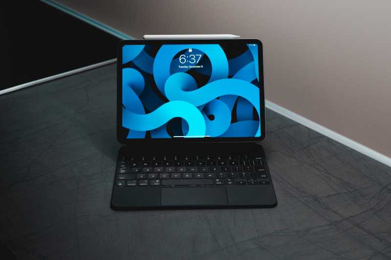 Paten Baru Apple: Keyboard yang Bisa ‘Sulap’ iPad Jadi MacBook Paten Baru Apple: Keyboard yang Bisa ‘Sulap’ iPad Jadi MacBook