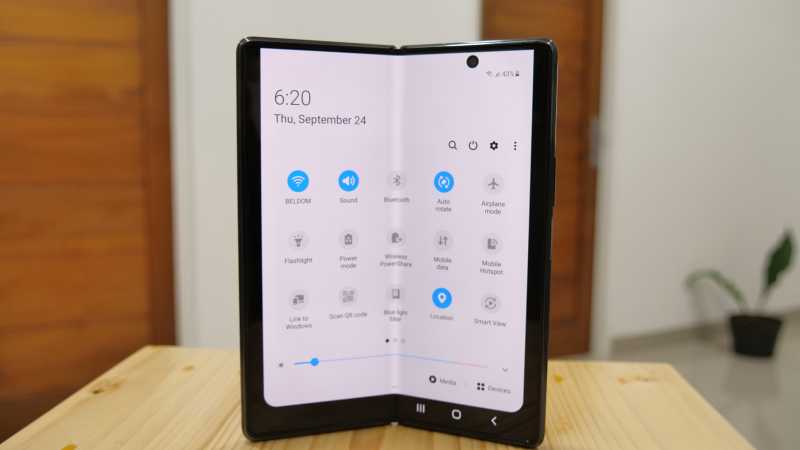 Uji Ketahanan Debu Sampai Api di Galaxy Z Fold 2, Gini Hasilnya Uji Ketahanan Debu Sampai Api di Galaxy Z Fold 2, Gini Hasilnya