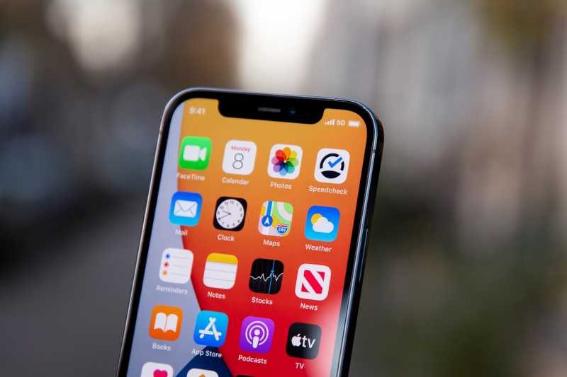 Begini Penampakan ‘Poni’ Ramping iPhone 13? Begini Penampakan ‘Poni’ Ramping iPhone 13?