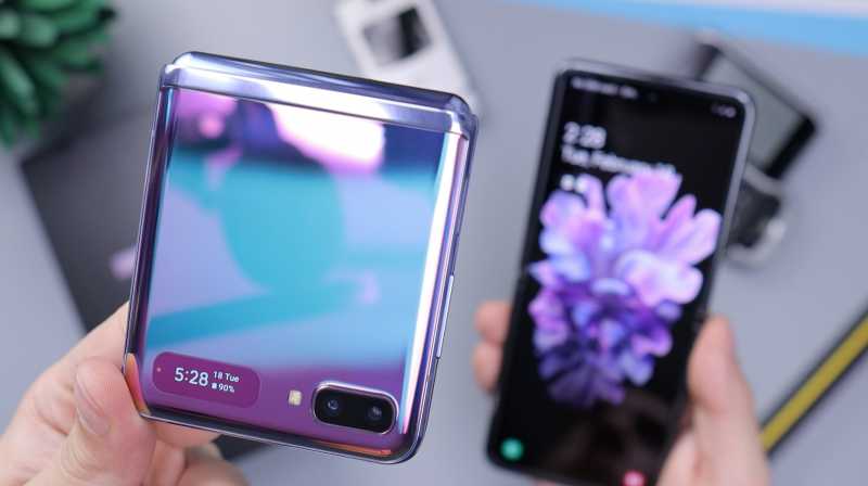 Intip Bocoran Desain dan Harga Galaxy Z Flip 3 Intip Bocoran Desain dan Harga Galaxy Z Flip 3