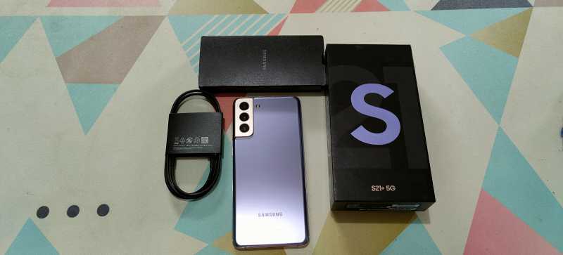 Fix! Semua Ponsel Baru Samsung Dijual Tanpa Kepala Charger Fix! Semua Ponsel Baru Samsung Dijual Tanpa Kepala Charger