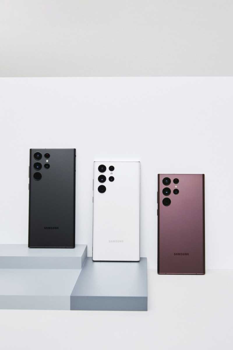 Adu Spesifikasi iPhone 13 Pro Max vs Samsung Galaxy S22 Ultra, Juaranya? Adu Spesifikasi iPhone 13 Pro Max vs Samsung Galaxy S22 Ultra, Juaranya?