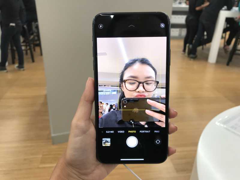 Manager ini Raup Rp 602 M dari Jual iPhone ‘Rusak’ Manager ini Raup Rp 602 M dari Jual iPhone ‘Rusak’