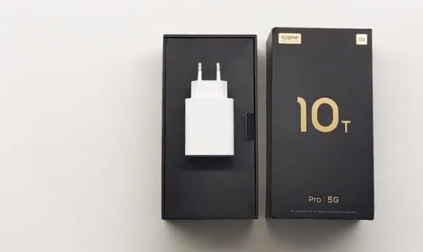 Tak Cuma Samsung, Xiaomi Juga Ledek iPhone 12 Tak Cuma Samsung, Xiaomi Juga Ledek iPhone 12