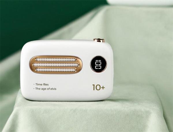 Xiaomi Rilis Powerbank 10.000 mAh Bisa jadi Radio, Retro Abis! Xiaomi Rilis Powerbank 10.000 mAh Bisa jadi Radio, Retro Abis!