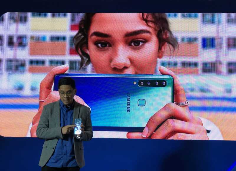 Ini Fungsi 4 Kamera Samsung Galaxy A9, Bisa Bikin Foto <i>Low Light</i> Sampai <i>Bokeh</i> Ini Fungsi 4 Kamera Samsung Galaxy A9, Bisa Bikin Foto <i>Low Light</i> Sampai <i>Bokeh</i>
