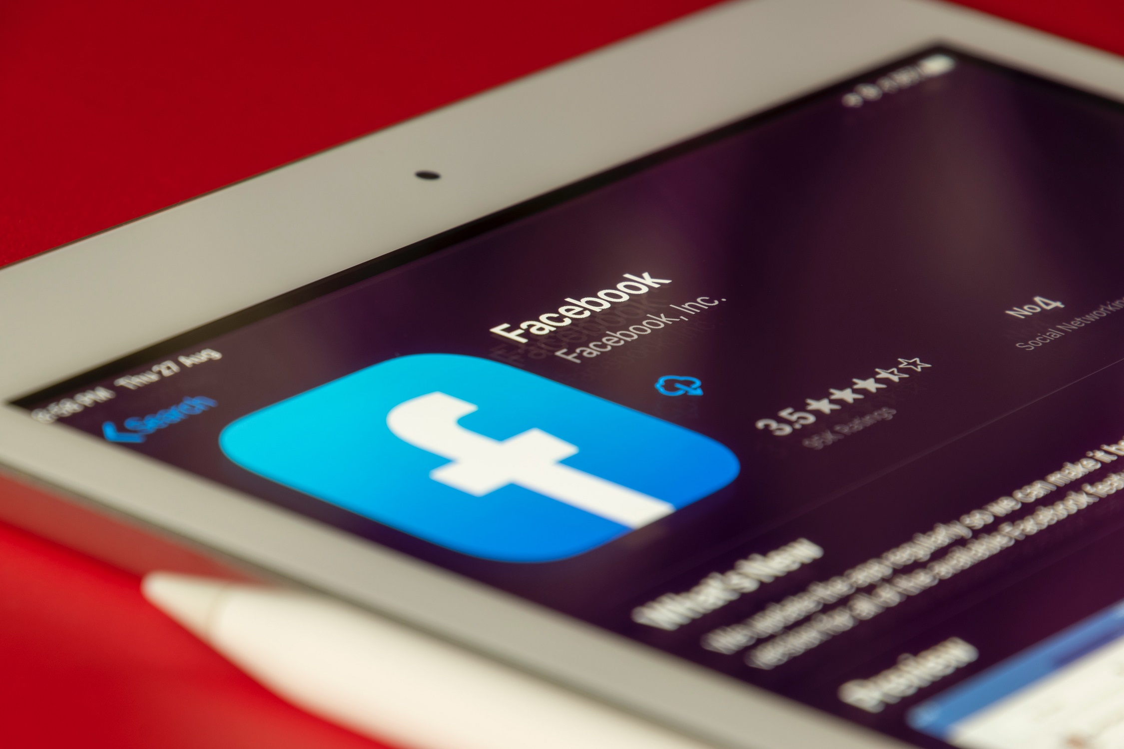 Panas dengan Apple dan Spotify, Facebook Luncurkan Fitur Podcast