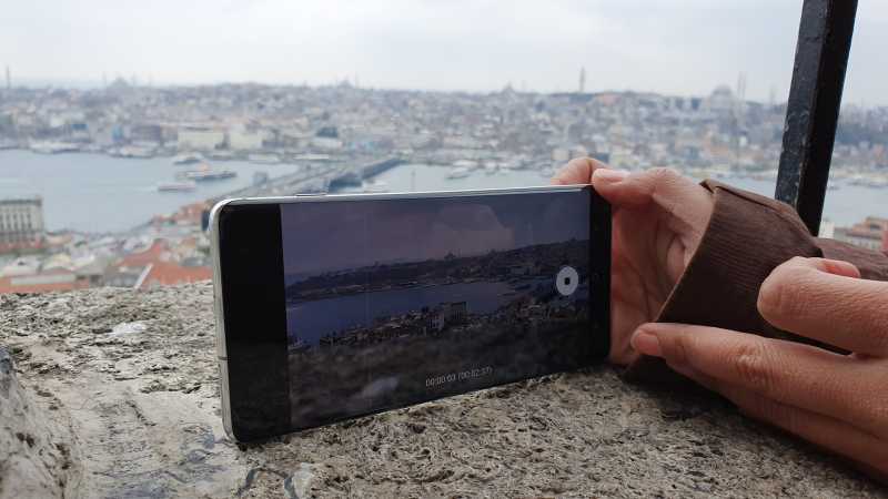 Mengenal Istilah Layar AMOLED, SUPER AMOLED dan LCD pada Ponsel Mengenal Istilah Layar AMOLED, SUPER AMOLED dan LCD pada Ponsel