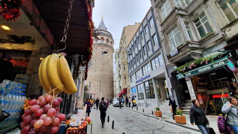 Laporan dari Istanbul: Melihat Benua Asia dan Eropa di Menara Galata dengan Galaxy S10 Laporan dari Istanbul: Melihat Benua Asia dan Eropa di Menara Galata dengan Galaxy S10