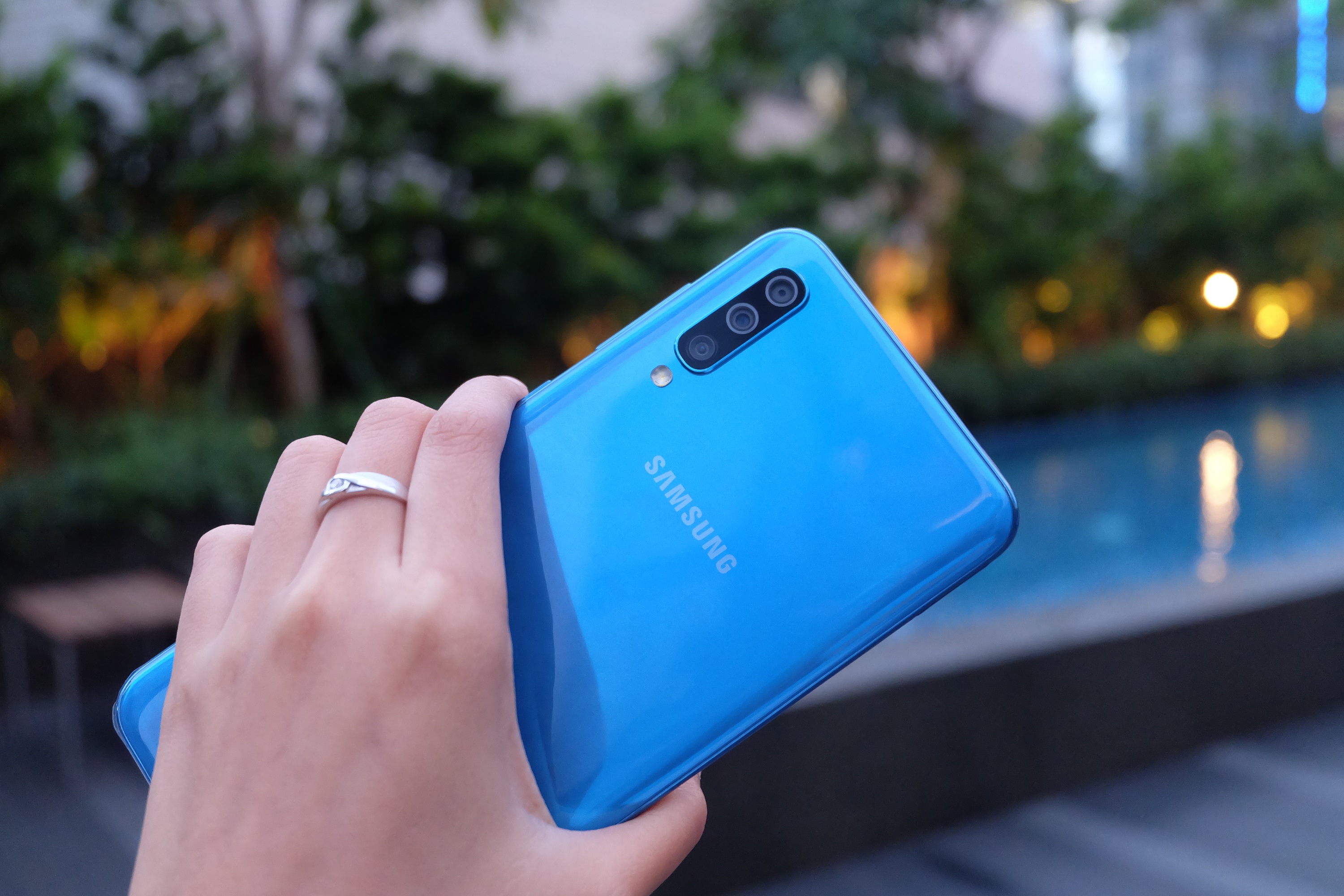 Huawei yang Diblokir, Keuntungan Samsung Ikut Anjlok