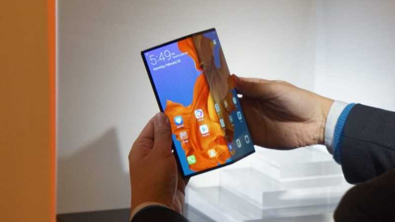 Ponsel Lipat Baru Huawei itu Bernama Mate V? Ponsel Lipat Baru Huawei itu Bernama Mate V?