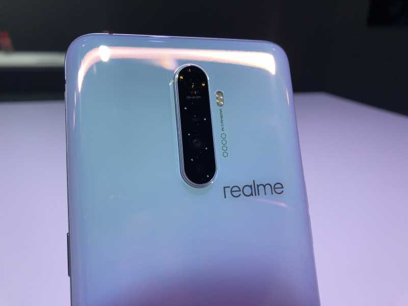 Realme Catat Pertumbuhan Tahunan, Bertahan di Peringkat 7 Vendor Smartphone Global