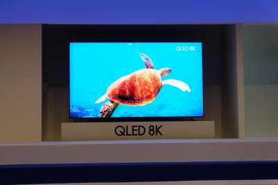 Laporan dari Singapura: Samsung Pamer 4 TV Layar Jumbo Resolusi 8K