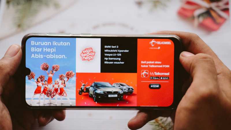 Telkomsel Kasih Kejutan ke Pelanggan di Akhir Tahun Telkomsel Kasih Kejutan ke Pelanggan di Akhir Tahun