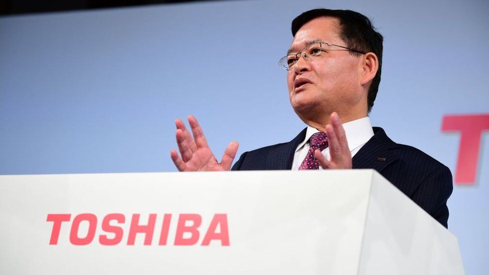 CEO Toshiba Mengundurkan Diri