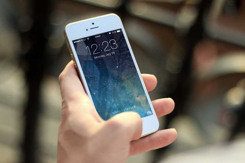 Kinerja iPhone Lambat, Apple Minta Maaf dan Beri Diskon 