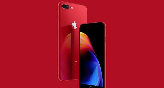 Apalah Aku, Cuma Bisa Ikut-ikutan <i>Ngetweet ‘Wih, iPhone 8 Merah Bagus Bingit!’</i>