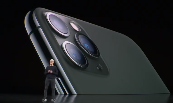 <i>Dear</i> Tim Cook, Kenapa Kamera iPhone 11 Kegedean? Merinding Tau!