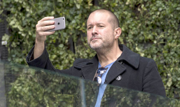 Daftar Produk Apple yang Didesain Jony Ive