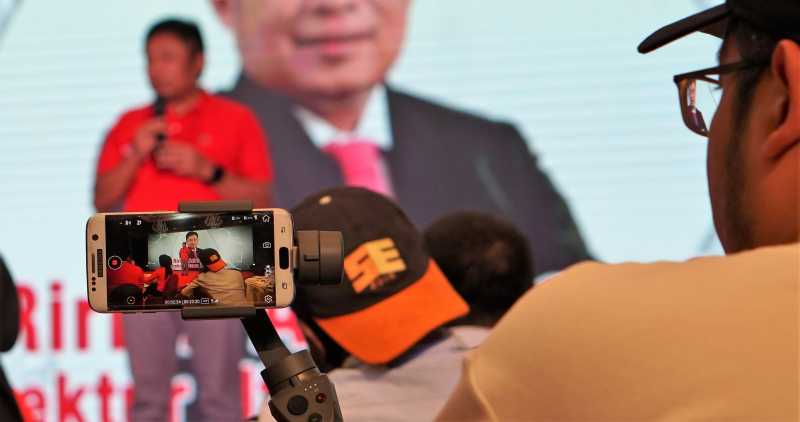 Telkomsel Bersiap Pamer 5G LTE di Jakarta Telkomsel Bersiap Pamer 5G LTE di Jakarta