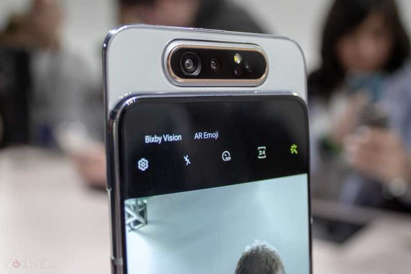  Intip Cara Kerja Kamera <i>Pop-up</i> Berputar Galaxy A80