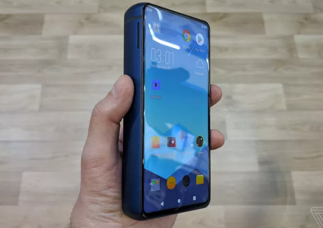 MWC 2019: Baterai Ponsel Energizer 18.000 mAh, <i>Gede Banget</i>! MWC 2019: Baterai Ponsel Energizer 18.000 mAh, <i>Gede Banget</i>!