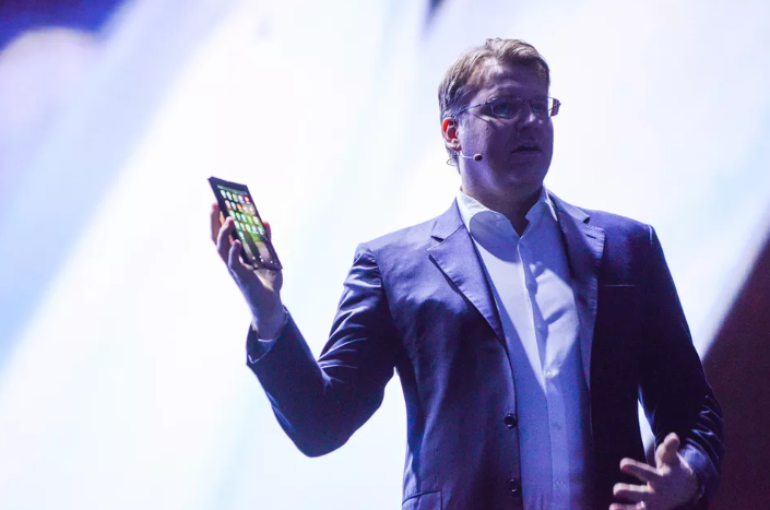 Ponsel Lipat Samsung Resmi Diluncurkan, Harganya Bikin Terkejut
