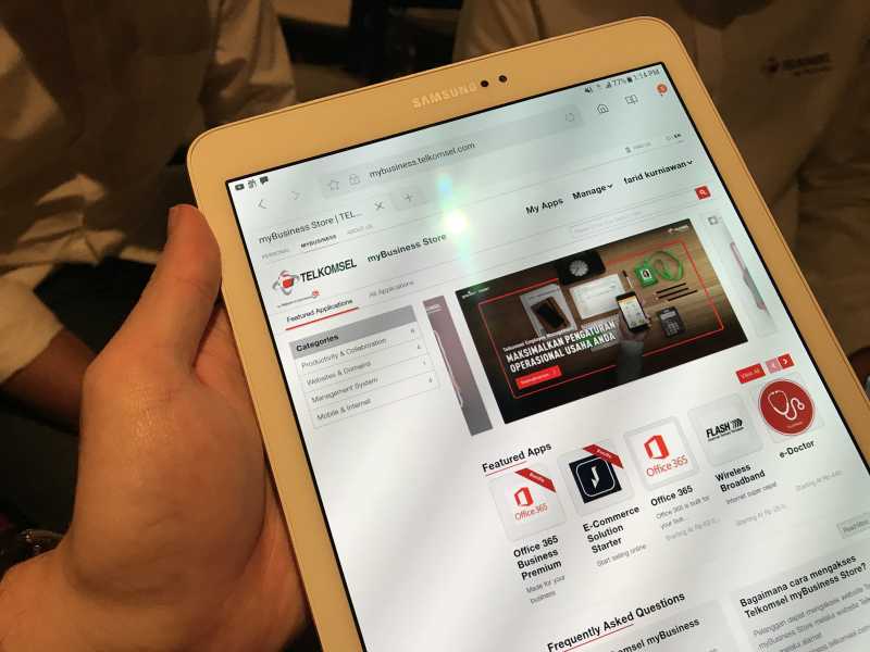 UKM yang Ada di Tokopedia cs Tetap Bisa Pakai Layanan Digital Telkomsel myBusiness UKM yang Ada di Tokopedia cs Tetap Bisa Pakai Layanan Digital Telkomsel myBusiness
