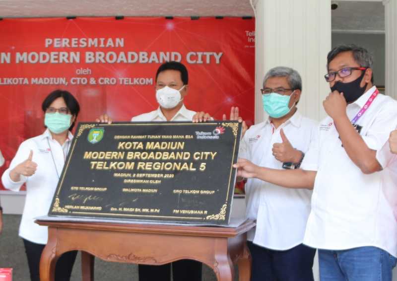 Telkom Akselerasi Digitalisasi Modern City Madiun di Tengah Pandemi COVID-19