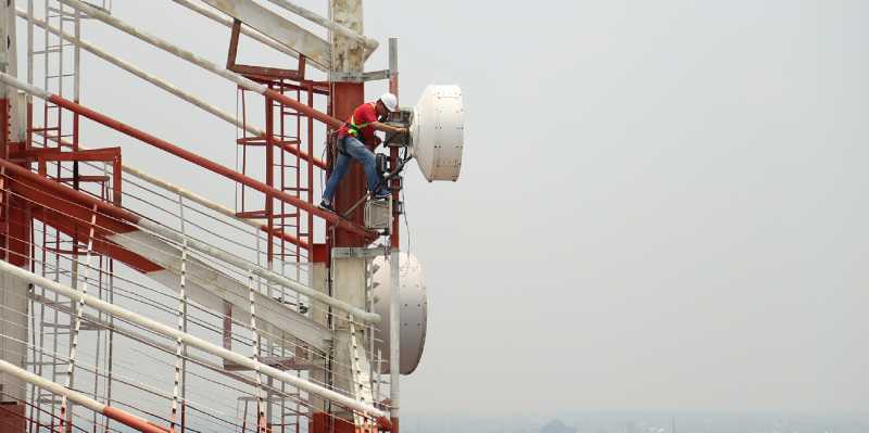 Pelan-pelan Tinggalkan 3G, Telkomsel akan Selimuti Indonesia dengan 4G Pelan-pelan Tinggalkan 3G, Telkomsel akan Selimuti Indonesia dengan 4G
