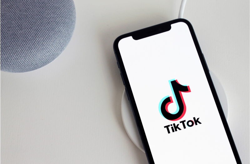 Begini <i>Lho</i> Cara Mudah Membuat GIF Dari Video TikTok