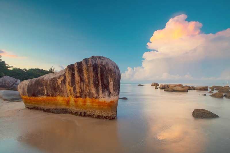5 Pantai Cantik di Bangka Selatan 5 Pantai Cantik di Bangka Selatan