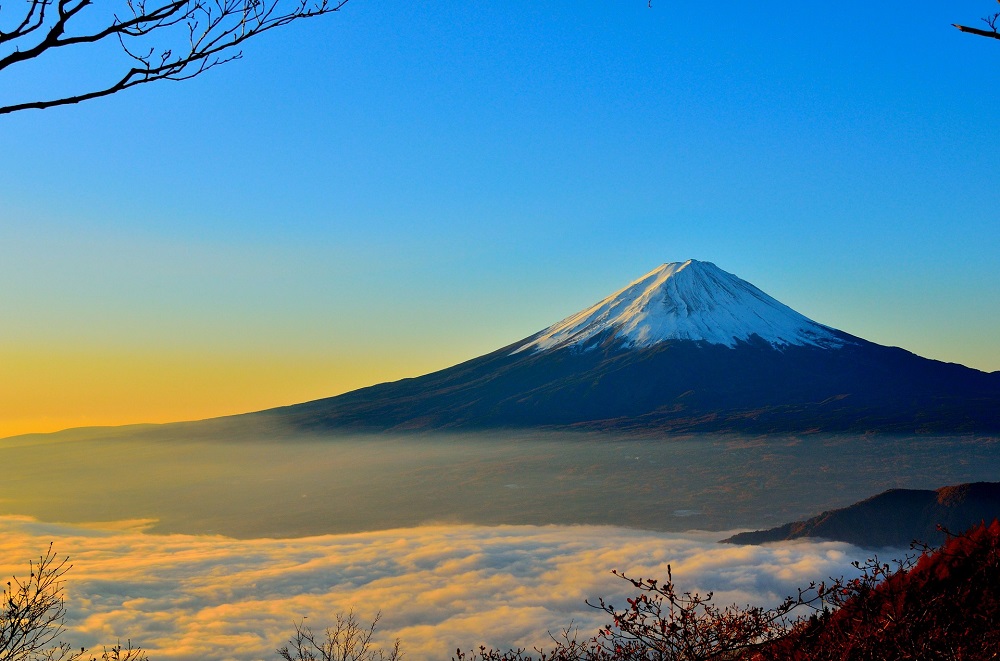 Jalur Pendakian Dibuka, Apa yang Bisa Dilakukan di Puncak Gunung Fuji Jepang?