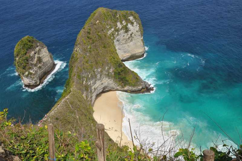 Pantai Kelingking Nusa Penida, Indah Tapi Dikeluhkan Banyak Orang