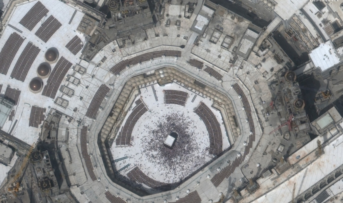 Foto Mekkah dan Tokyo Disneyland dari Satelit saat Wabah Covid-19 Foto Mekkah dan Tokyo Disneyland dari Satelit saat Wabah Covid-19