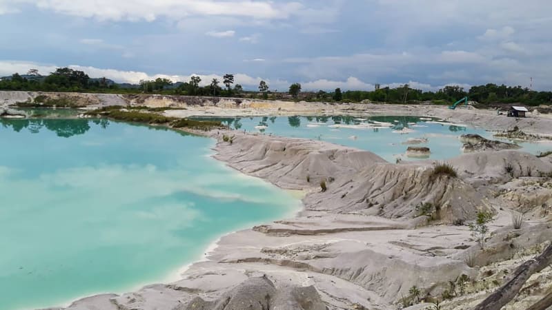 Dulu Kawasan Tambang,  Danau Kaolin jadi Tempat Wisata “Instagramable”