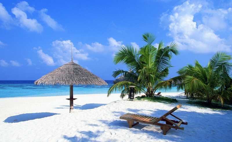 Dengan 5 Aktivitas Ini, Liburan Kamu ke Pantai Senggigi <i>Enggak</i> Bakal Mati Gaya Dengan 5 Aktivitas Ini, Liburan Kamu ke Pantai Senggigi <i>Enggak</i> Bakal Mati Gaya