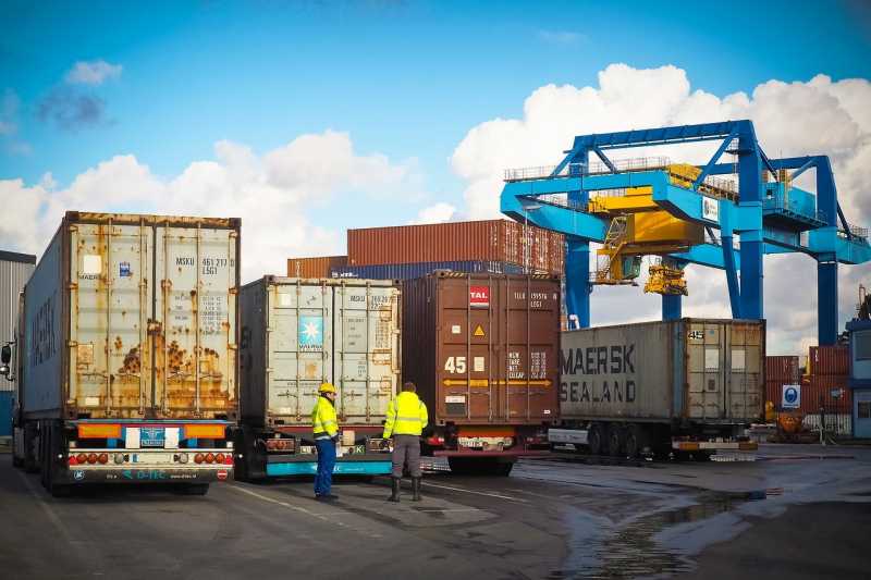 Tren Digitalisasi Industri Logistik, Cari Armada Lebih Cepat dan Mudah Tren Digitalisasi Industri Logistik, Cari Armada Lebih Cepat dan Mudah