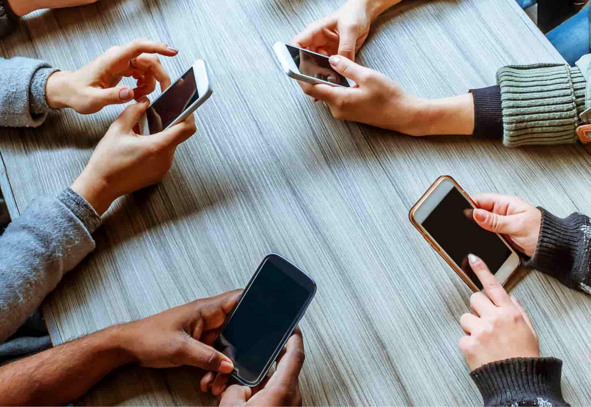 Survei APJII: Telkomsel Operator Seluler yang Paling Banyak Digunakan Warganet