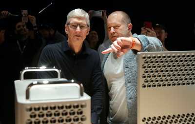 Dan Akhirnya..Nama Sir Jon Ive Dihapus oleh Apple