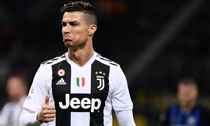 Ronaldo, Orang Pertama dengan 200 Juta Followers di Instagram Ronaldo, Orang Pertama dengan 200 Juta Followers di Instagram