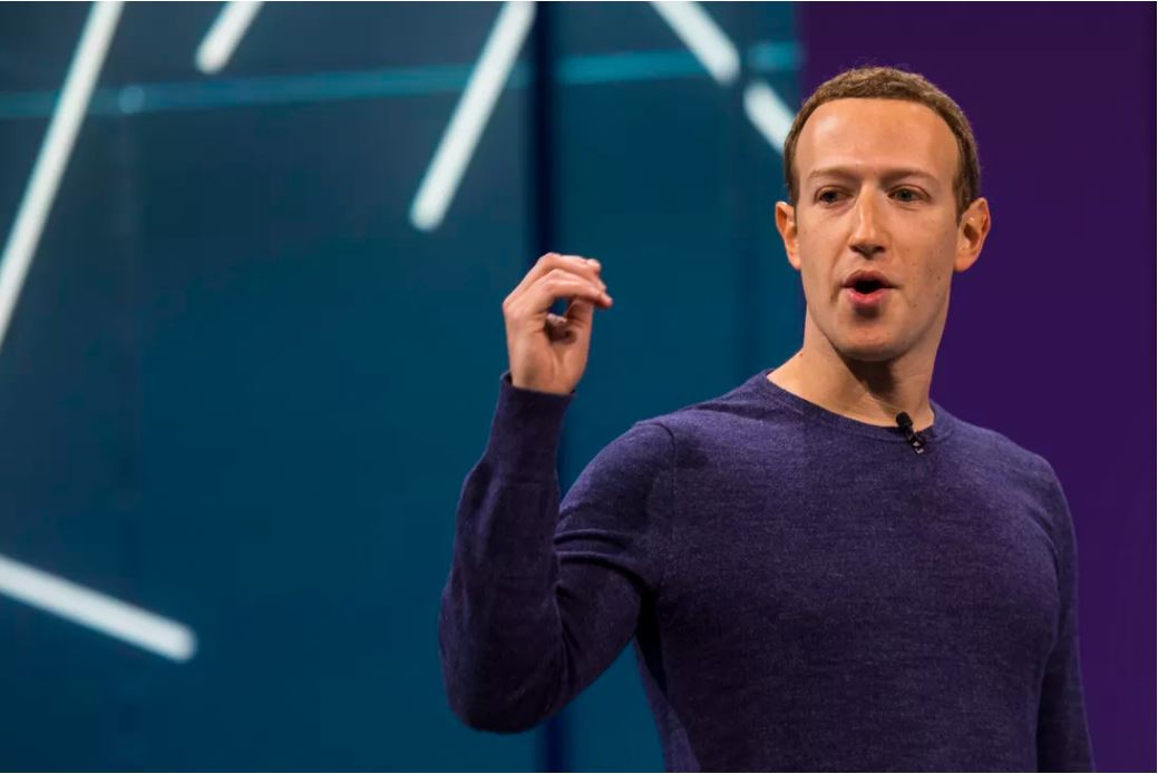 Mark Zuckerberg Pakai <i>Sunscreen</i> Tebal saat <i>Surfing</i>, Mukanya Kayak Badut