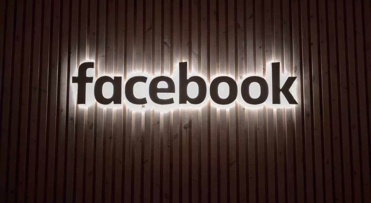 Facebook Beri Rp 15 Juta Bagi Karyawan Kerja dari Rumah Facebook Beri Rp 15 Juta Bagi Karyawan Kerja dari Rumah