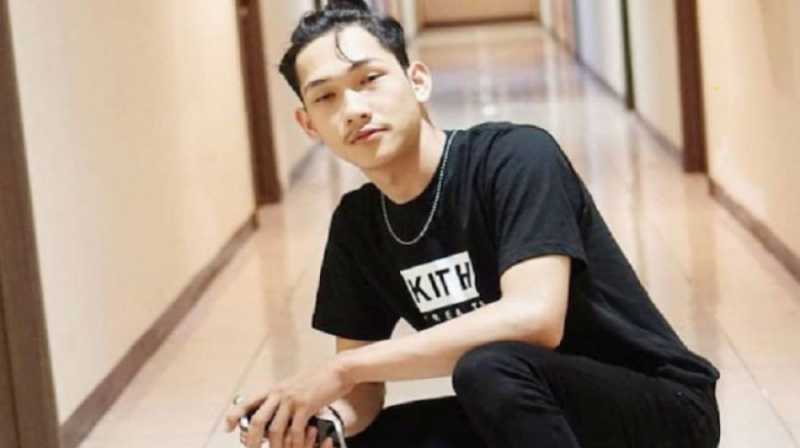 Viral Video 'Tapi Boong' Youtuber 'Sampah' Ferdian Paleka vs Polisi Viral Video 'Tapi Boong' Youtuber 'Sampah' Ferdian Paleka vs Polisi