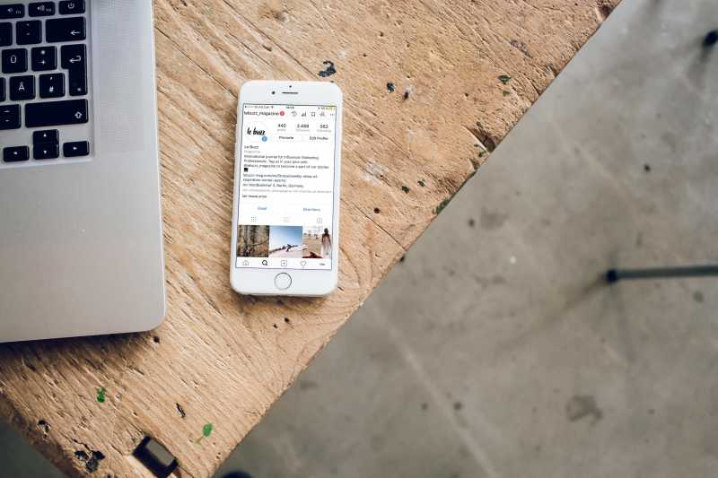 Instagram Mulai Uji Coba Bisa Kirim DM Via Web