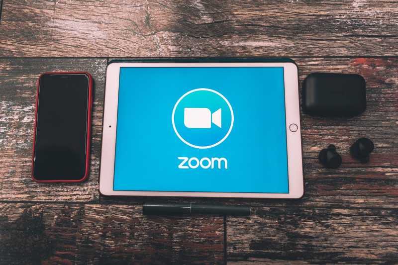 Masih Banyak WFH, Zoom Rombak Tampilan Video Call