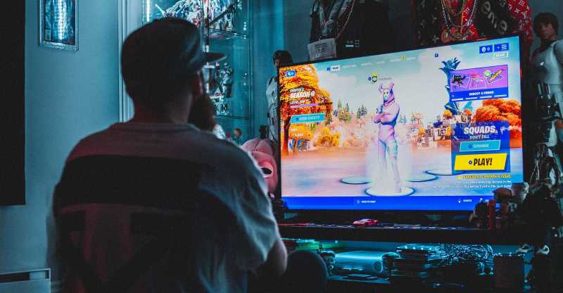 Kominfo dan Polri Telusuri Kreator Ikon Mirip Ka'bah di Fortnite Kominfo dan Polri Telusuri Kreator Ikon Mirip Ka'bah di Fortnite