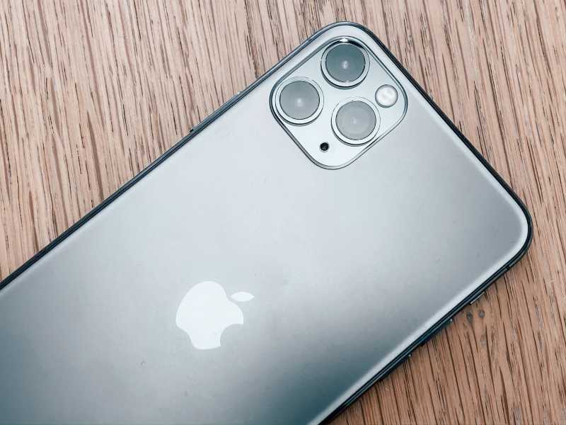 <i>Dear</i> Apple, iPhone Mulai Gak Laku nih? <i>Dear</i> Apple, iPhone Mulai Gak Laku nih?