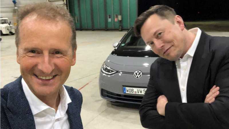 Baru Punya Akun Twitter, Bos VW "Ngajak Perang" Elon Musk Baru Punya Akun Twitter, Bos VW "Ngajak Perang" Elon Musk