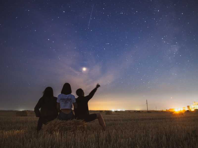 Fenomena Langit di Bulan November, Hujan Meteor, Gerhana Bulan dan Nadir Ka’bah Fenomena Langit di Bulan November, Hujan Meteor, Gerhana Bulan dan Nadir Ka’bah